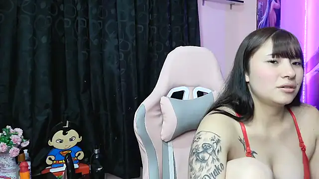 Zulema R1 online show from 02/16/26, 01:26