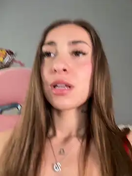 alicewonder 8 online show from 04/01/26, 08:48