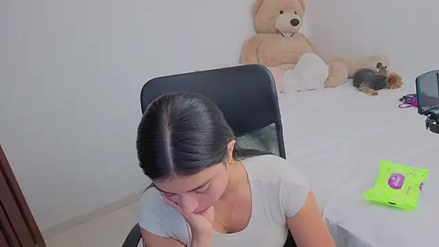 valerihouse online show from 03/12/26, 01:00