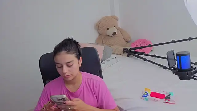 valerihouse online show from 04/10/26, 01:34