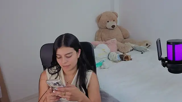 valerihouse online show from 11/27/25, 01:50