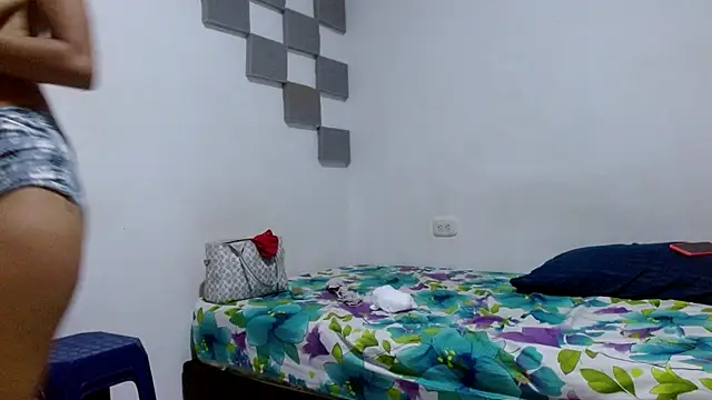 Snapshot of couples-hard-profond chatting on 09/10/25, 01:21 couples-hard-profond online show from 09/10/25, 01:21