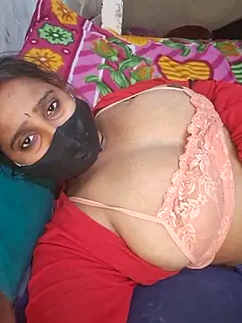 Minu love online show from 02/12/26, 09:03