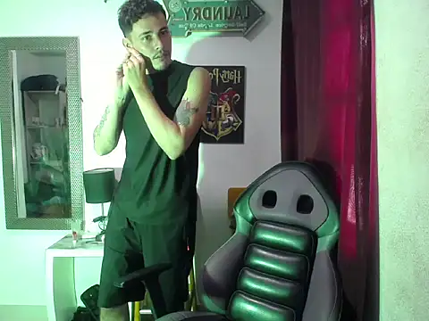 g0lden boss online show from 11/20/25, 01:56