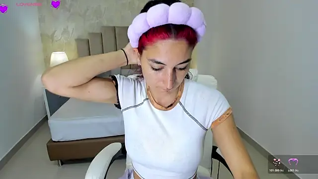 Scarlett 12 online show from 03/30/26, 09:33