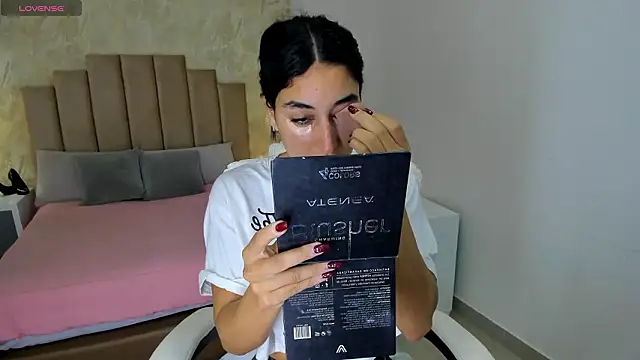 Scarlett 12 online show from 02/26/26, 11:32