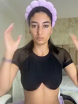 Scarlett 12 online show from 04/13/26, 09:46