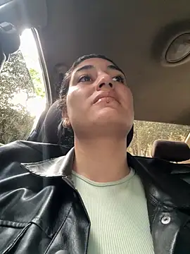 Scarlett 12 online show from 10/18/25, 11:56