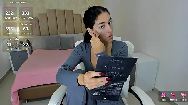 Scarlett 12 online show from 03/03/26, 10:55