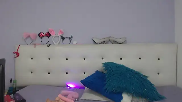 Kate Gale online show from 11/16/25, 12:32