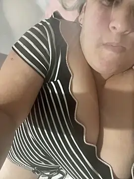 bruna438 online show from 03/08/26, 07:50