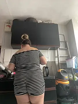 bruna438 online show from 02/25/26, 12:38