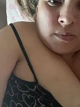 bruna438 online show from 02/22/26, 09:38