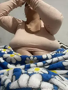 bruna438 online show from 05/10/26, 03:47
