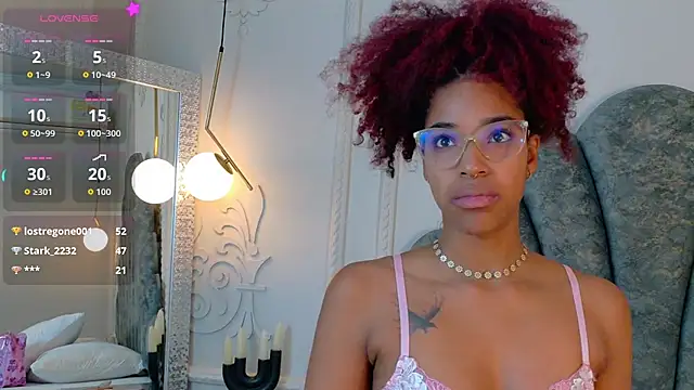 Snapshot of Charlotte-Novac chatting on 09/20/25, 02:44 Charlotte-Novac online show from 09/20/25, 02:44