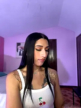 Snapshot of _Denisse444 chatting on 09/30/25, 09:21 Denisse444 online show from 09/30/25, 09:21