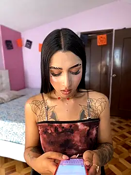 Snapshot of _Denisse444 chatting on 11/18/25, 07:28 Denisse444 online show from 11/18/25, 07:28