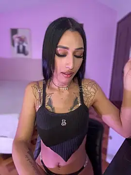 Snapshot of _Denisse444 chatting on 09/17/25, 08:55 Denisse444 online show from 09/17/25, 08:55