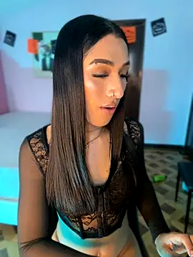 Snapshot of _Denisse444 chatting on 10/15/25, 09:01 Denisse444 online show from 10/15/25, 09:01