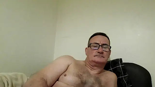 goldenman59 online show from 10/27/25, 04:41