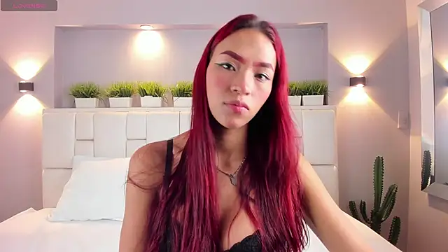 LunnaBlake online show from 01/17/26, 04:05