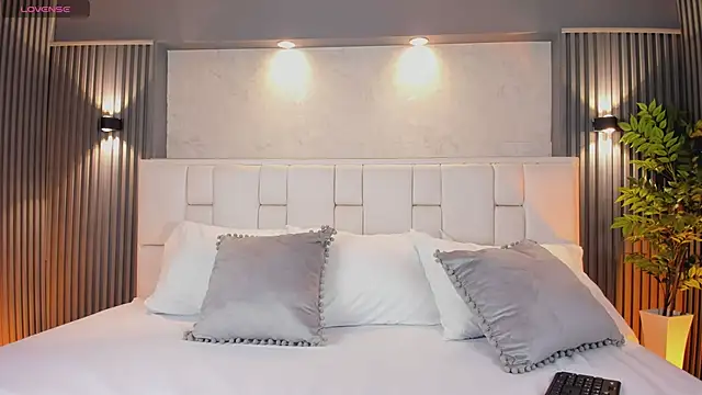 LunnaBlake online show from 03/06/26, 04:29