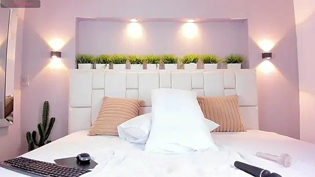 LunnaBlake online show from 02/20/26, 06:26