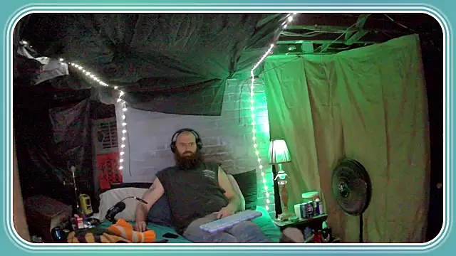 Cowboy815 online show from 11/18/25, 01:10