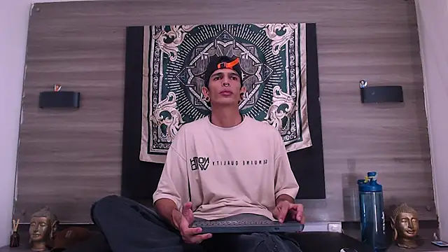 Franvill Trato online show from 01/15/26, 06:00