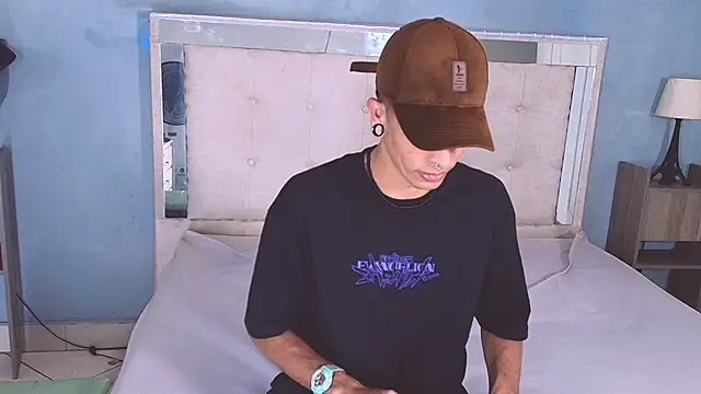 Snapshot of Franvill_Trato chatting on 10/18/25, 12:18 Franvill Trato online show from 10/18/25, 12:18