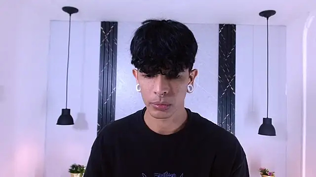 Franvill Trato online show from 10/23/25, 07:01