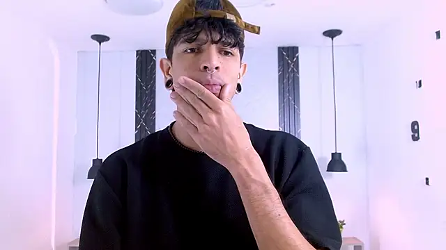 Franvill Trato online show from 11/02/25, 04:01