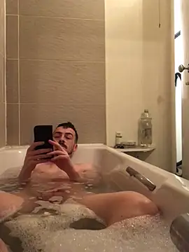 Snapshot of jaycoy22 chatting on 02/06/26, 01:07 jaycoy22 online show from 02/06/26, 01:07