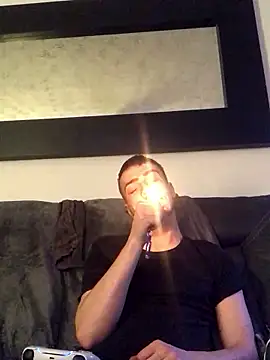 Snapshot of jaycoy22 chatting on 02/11/26, 06:52 jaycoy22 online show from 02/11/26, 06:52