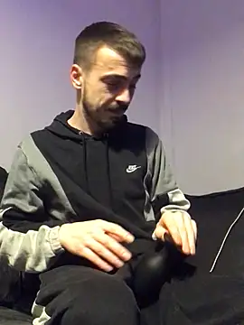 Snapshot of jaycoy22 chatting on 02/14/26, 08:31 jaycoy22 online show from 02/14/26, 08:31