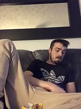 Snapshot of jaycoy22 chatting on 01/10/26, 11:22 jaycoy22 online show from 01/10/26, 11:22