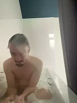 Snapshot of jaycoy22 chatting on 01/16/26, 01:26 jaycoy22 online show from 01/16/26, 01:26