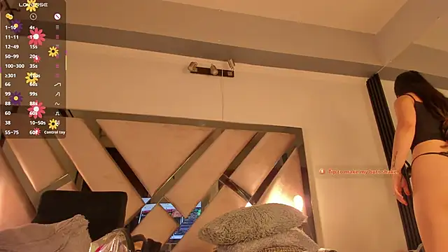 Niicolle Evanss online show from 02/15/26, 12:59