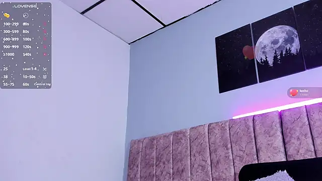 Niicolle Evanss online show from 11/17/25, 07:07