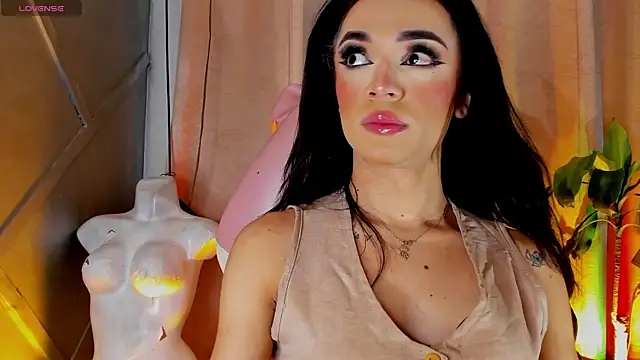 Snapshot of Cristal_Gem1 chatting on 07/19/26, 06:22 Cristal Gem1 online show from 07/19/26, 06:22