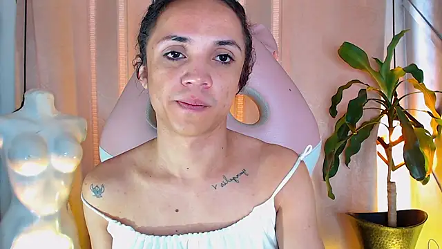 Cristal Gem1 online show from 05/20/26, 12:02