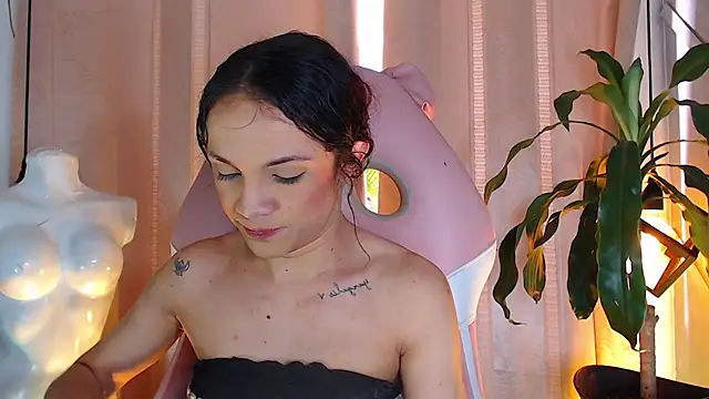 Cristal Gem1 online show from 05/22/26, 11:52