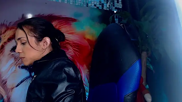 Cristal Gem1 online show from 12/05/25, 12:15