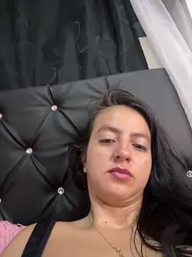 Snapshot of salo-rousee chatting on 05/01/26, 10:42 salo-rousee online show from 05/01/26, 10:42