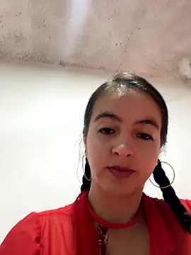 salo-rousee online show from 10/24/25, 07:57