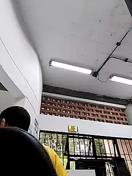 Snapshot of este_juan chatting on 04/08/26, 02:51 este juan online show from 04/08/26, 02:51