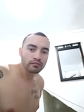 este juan online show from 10/18/25, 03:19