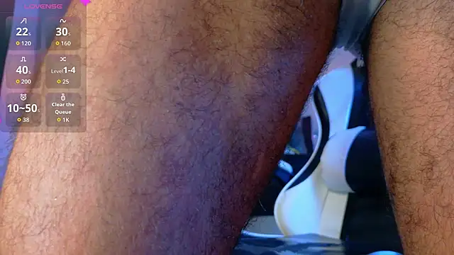 Thaiel Fosteer online show from 04/07/26, 07:21