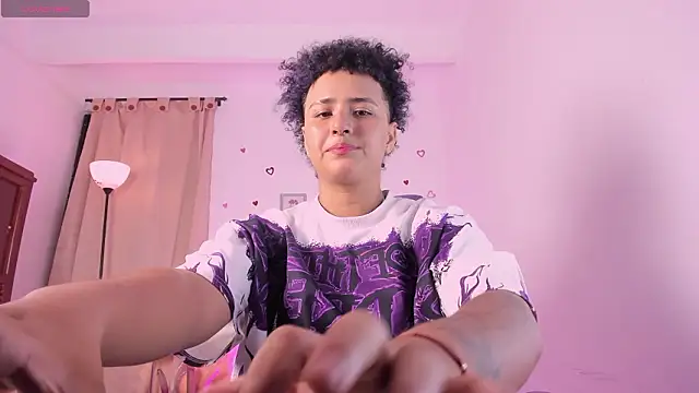 LiaaMoretzz online show from 03/18/26, 02:26