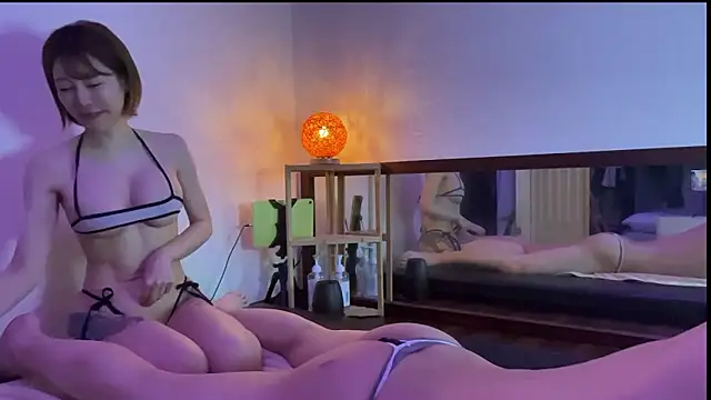 reikaMassage online show from 04/14/26, 02:00